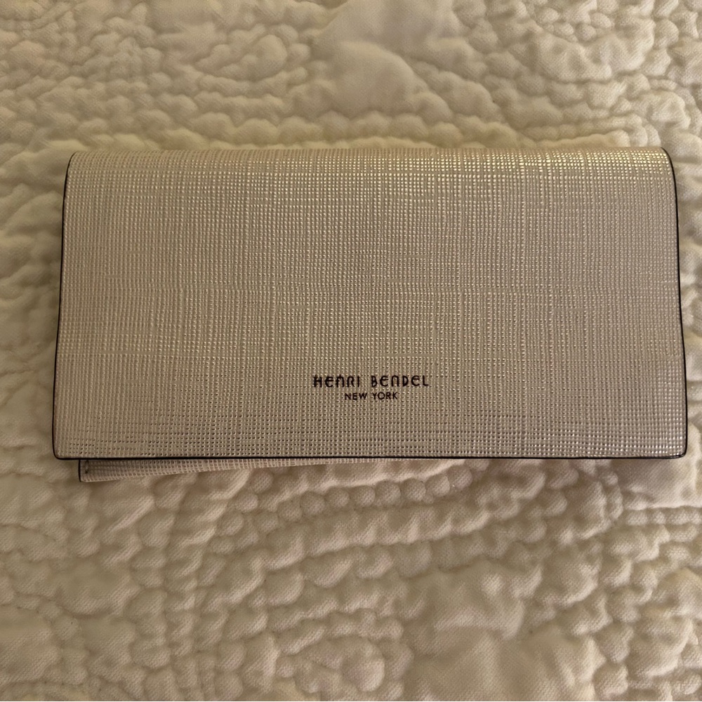Henri Bendel eye glass case
